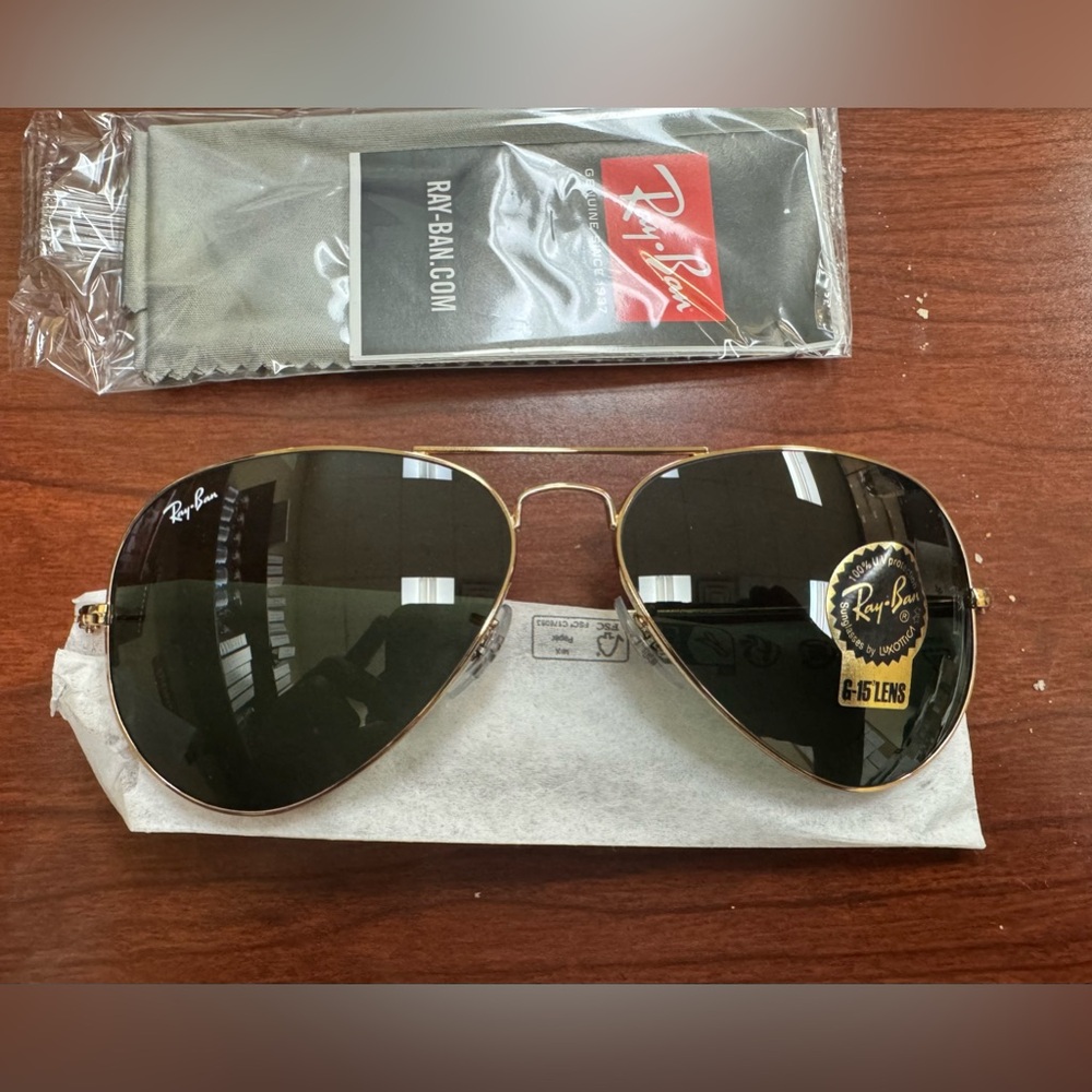 RAY-BAN AVIATOR RB3025, BRAND NEW, Never Used